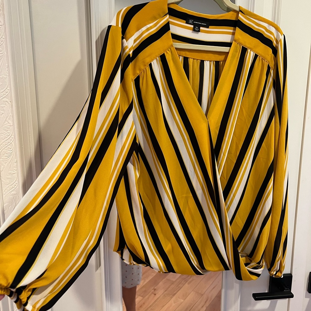 Blouse INC BRAND